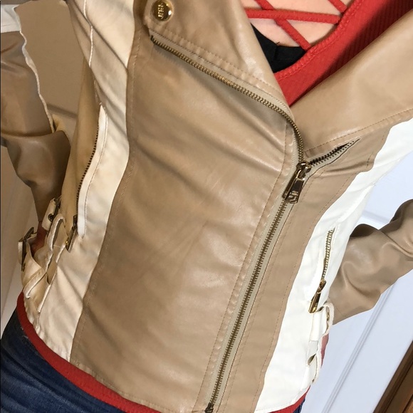 🔥🔥🔥SOLD🔥🔥🔥Tan jacket - Picture 6 of 6